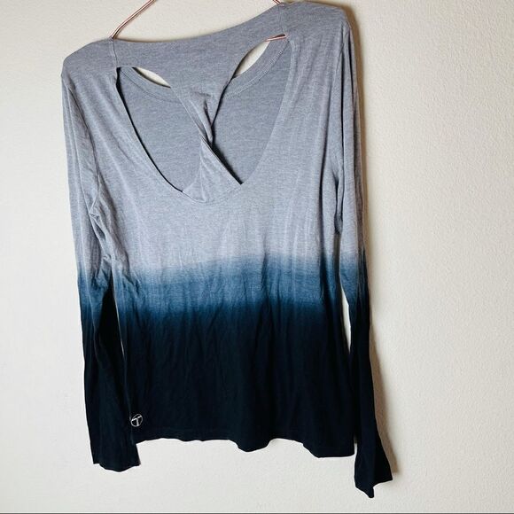 EUC Trina Turk Recreation Gradient Long Sleeve Top Medium - Picture 7 of 7
